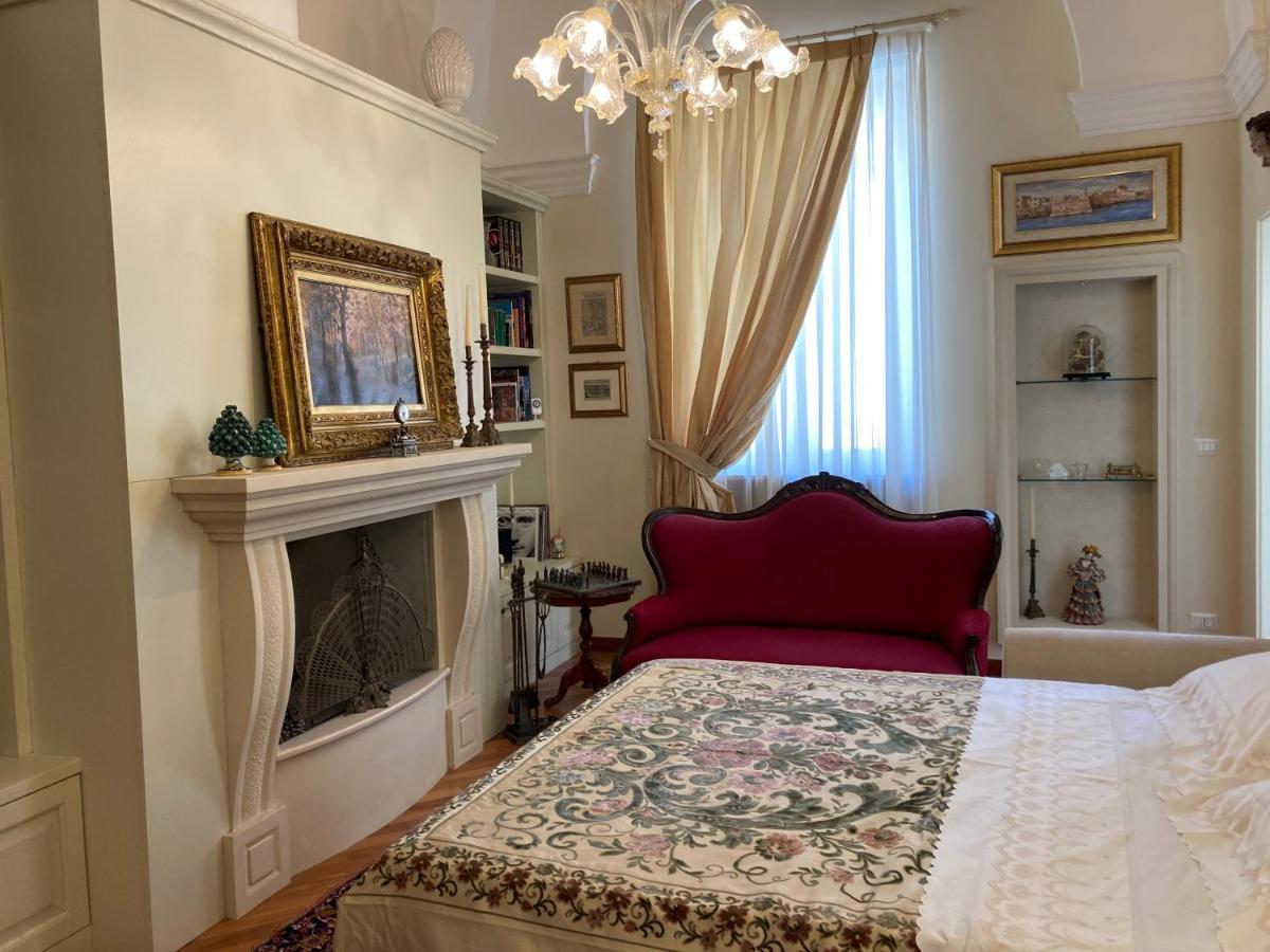 B&B Ai Due Santi Lecce Exteriér fotografie